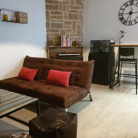 Prive Dans Maison De Village 3*