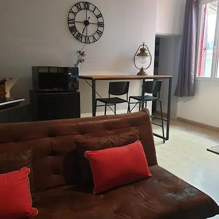 Prive Dans Maison De Village Bed & Breakfast